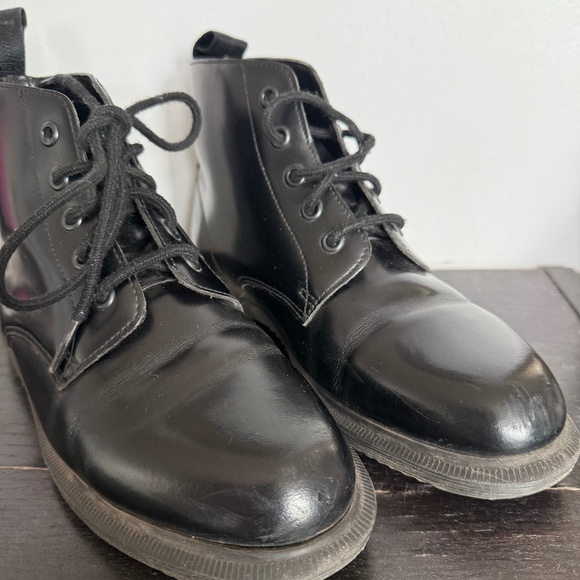 Dr Martens Emmeline Boots in Black ~ Size 37 or UK 4 - Picture 2 of 8
